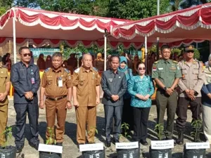 Bupati Sintang Launching Lomba Menanam Cabai Antar OPD dan Kelurahan Tahun 2025