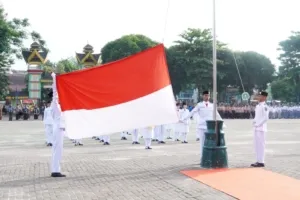 Rangkaian Upacara Prringatan HUT Ke-80 RI di Tebing Tinggi berlangsung Khidmad.