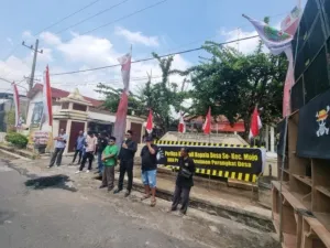 Aksi Damai di Mojo, Korlap Sampaikan Tuntutan Soal Dugaan KKN Rekrutmen Perangkat Desa