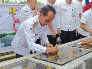 Teken Prasasti dan Gunting Pita, Bupati Sintang Resmikan 10 Proyek Tahun Anggaran 2024 dan 2025