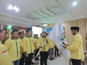 Valentinus Narung Lantik 14 Pengurus Pemuda Katolik Komisariat Anak Cabang Sintang Periode 2025-2028