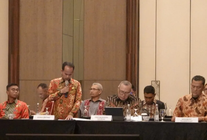 Bupati Sintang Paparkan Rencana Detail Tata Ruang Perkotaan Kelam Kepada Kementerian ATR/BPN RI di Jakarta