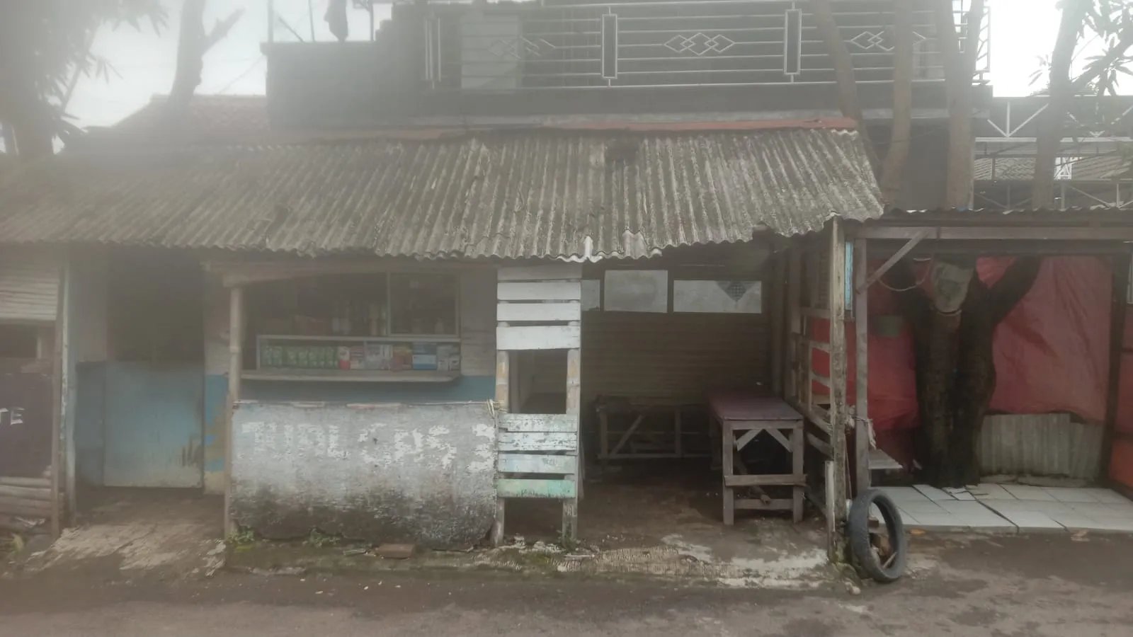 Jondol (POS KAMLING), Tak Kunjung Diperbaiki: Warga RT 02 Margadadi Blok Kirancang merasa Kecewa