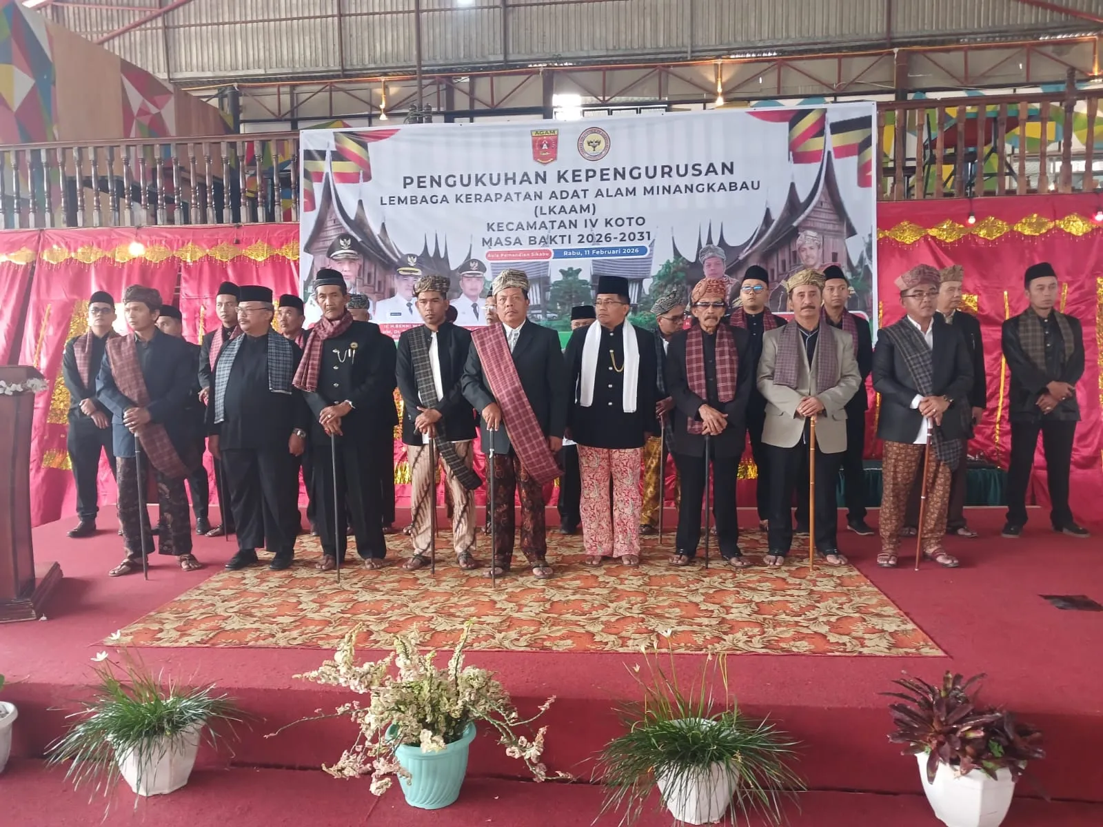 PENGURUS LEMBAGA KERAPATAN ADAT ALAM MINANGKABAU ( LKAAM ) KECAMATAN IV KOTO PERIODE 2026 – 2031 DIKUKUHKAN