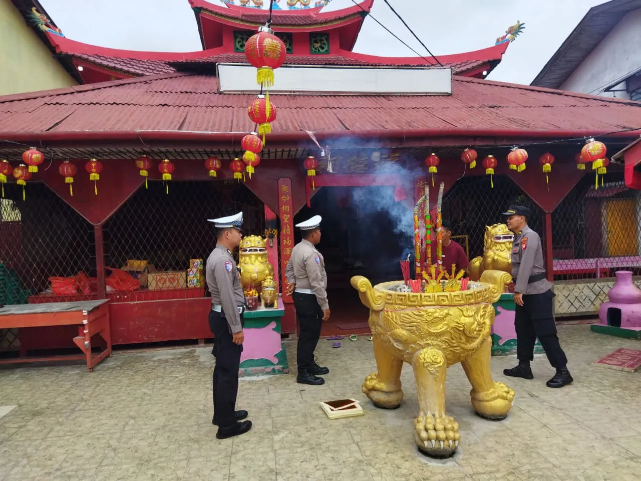 Jelang Imlek 2577 Kongzili dan Cap Go Meh, Polres Sintang Patroli dan Cek Vihara