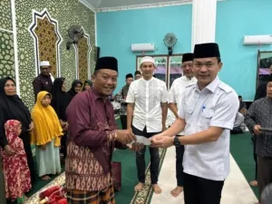 Wabup Sintang Gelar Safari Ramadhan Ke Masjid Jami’ Al-Huda Desa Merarai Dua