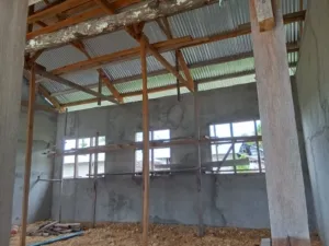 Kadisdik Halsel Bilang Cairkan 100%, Proyek Ruang Kelas Baru Beserta Perabotnya SMP Faturrahman Desa Kurunga Satu Tahun Terbengkalai