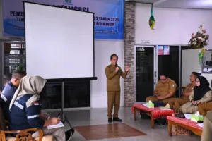 Bupati Sintang Harap Perumda Tirta Senentang Bisa Raih Keuntungan