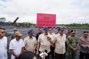 Jaksa Agung Berserta Rombongan Tinjau Penegakan Hukum Kawasan Hutan PT AKT di Kabupaten Murung Raya, Kalimantan Tengah