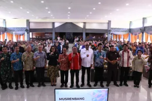 Jalan Mantap Baru 13,13 Persen, Bupati Sintang Tegaskan Infrastruktur Menjadi Prioritas Utama